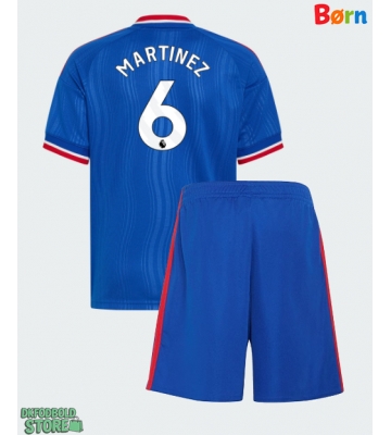 Manchester United Lisandro Martinez #6 Replika Babytøj Udebanesæt Børn 2026-27 Kortærmet (+ Korte bukser)